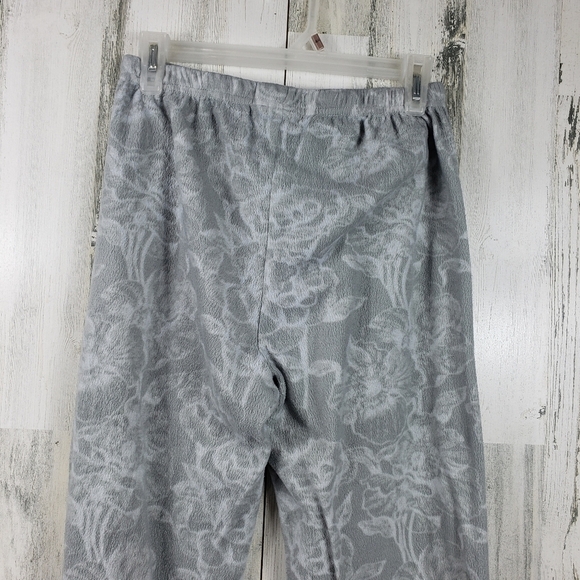 3/$15 the cozy corner gray flower pajama pants women's size medium 8-10 - Picture 5 of 9